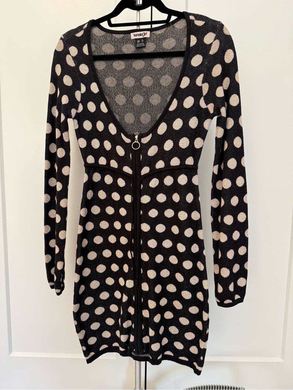 Kensie Girl Black and Cream Knit Sweater Top Dress with Gold Hardwear